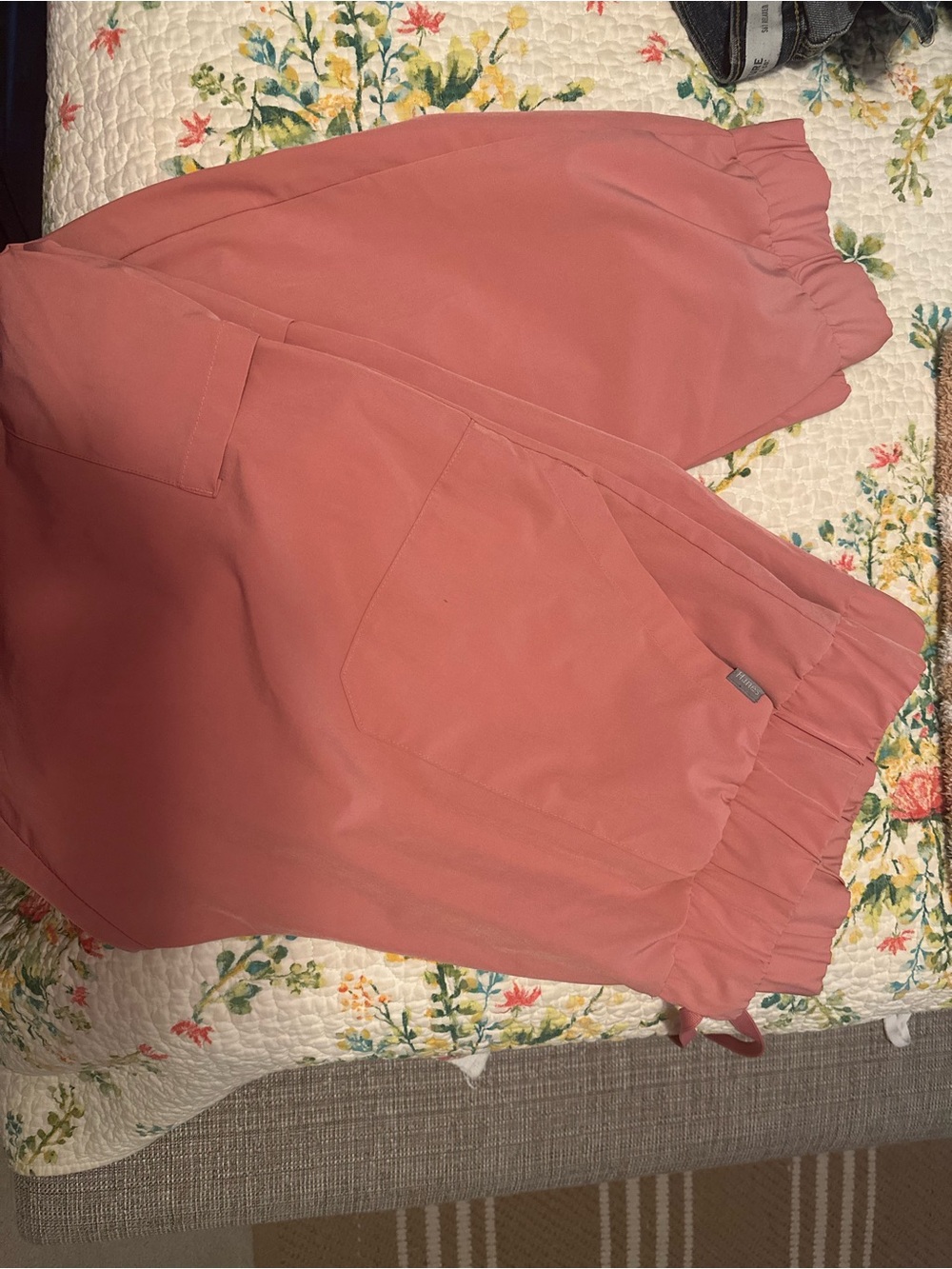 Hanes joggers scrubs